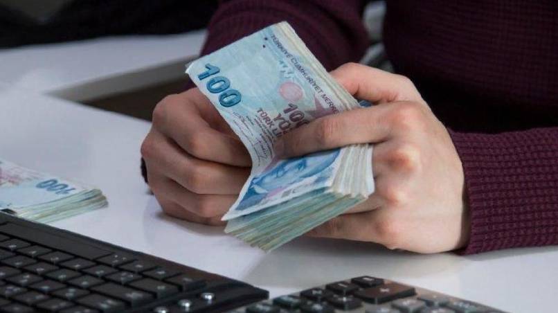 Yabancı işçilerin maaşlarından yüzde 40’a kadar kesinti yapılabilecek