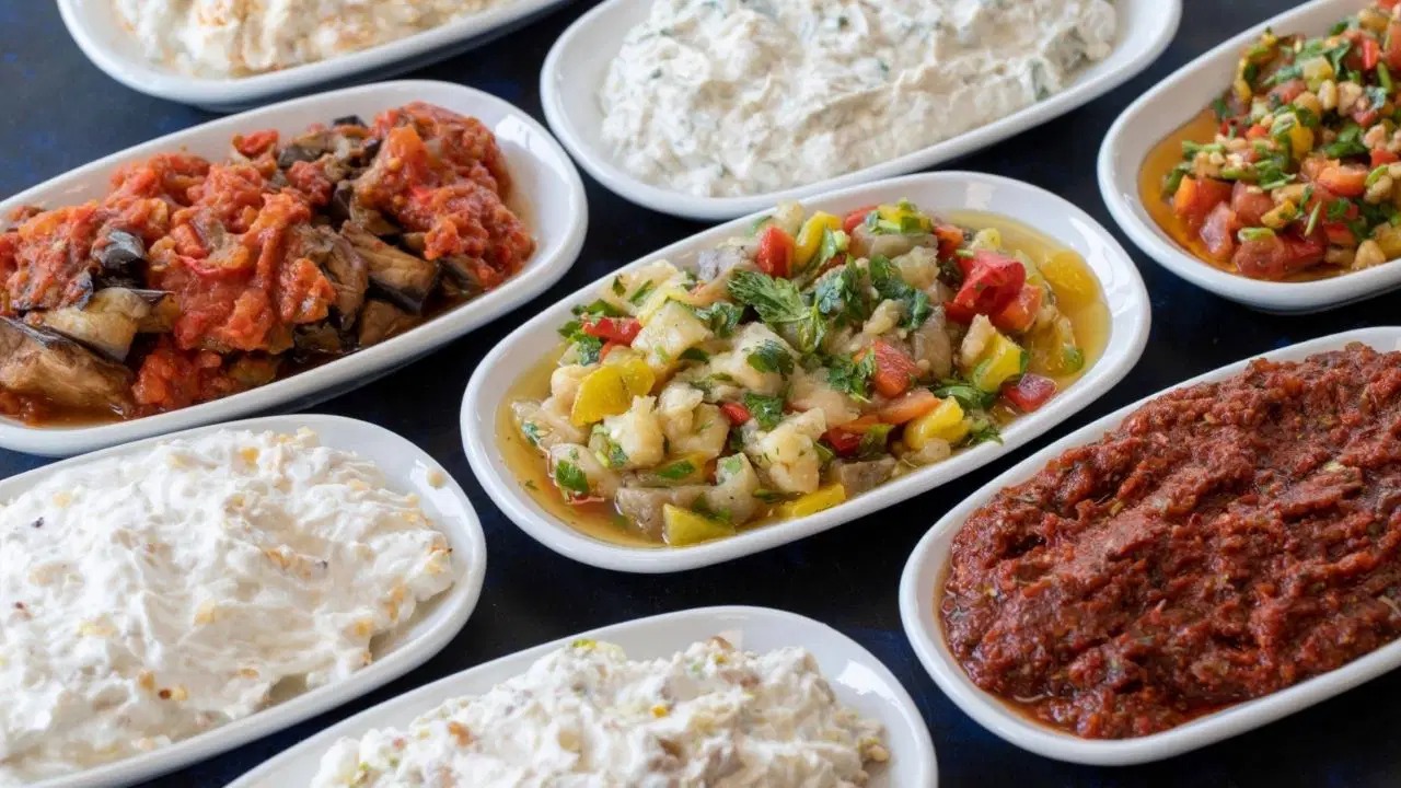 Sofralarınızı şenlendirecek 5 farklı meze tarifi