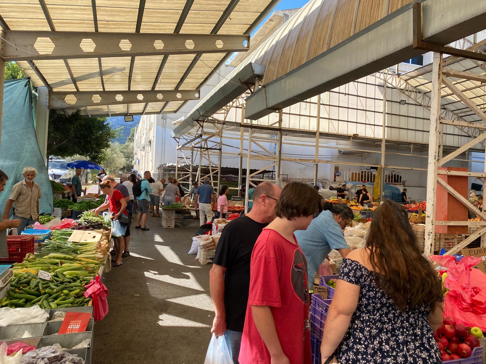 Pazarda sebze ve meyve fiyatları yükselişte