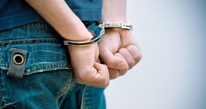 Lefkoşa’da işçi getirme vaadiyle dolandırıcılık: 2 kişi tutuklandı